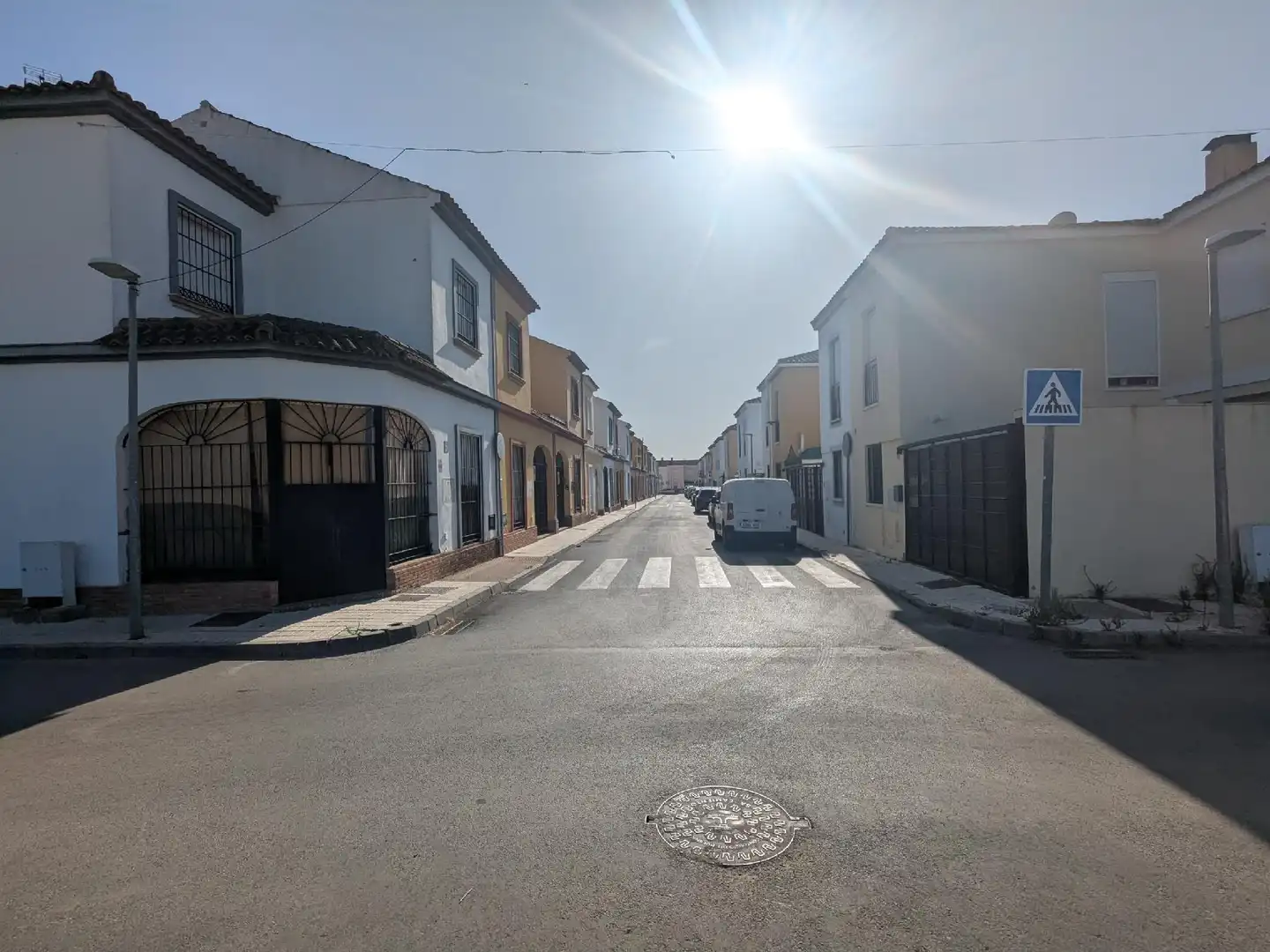 Vista exterior de Casa adosada en venta en Cantillana con Jardín privado y Terraza