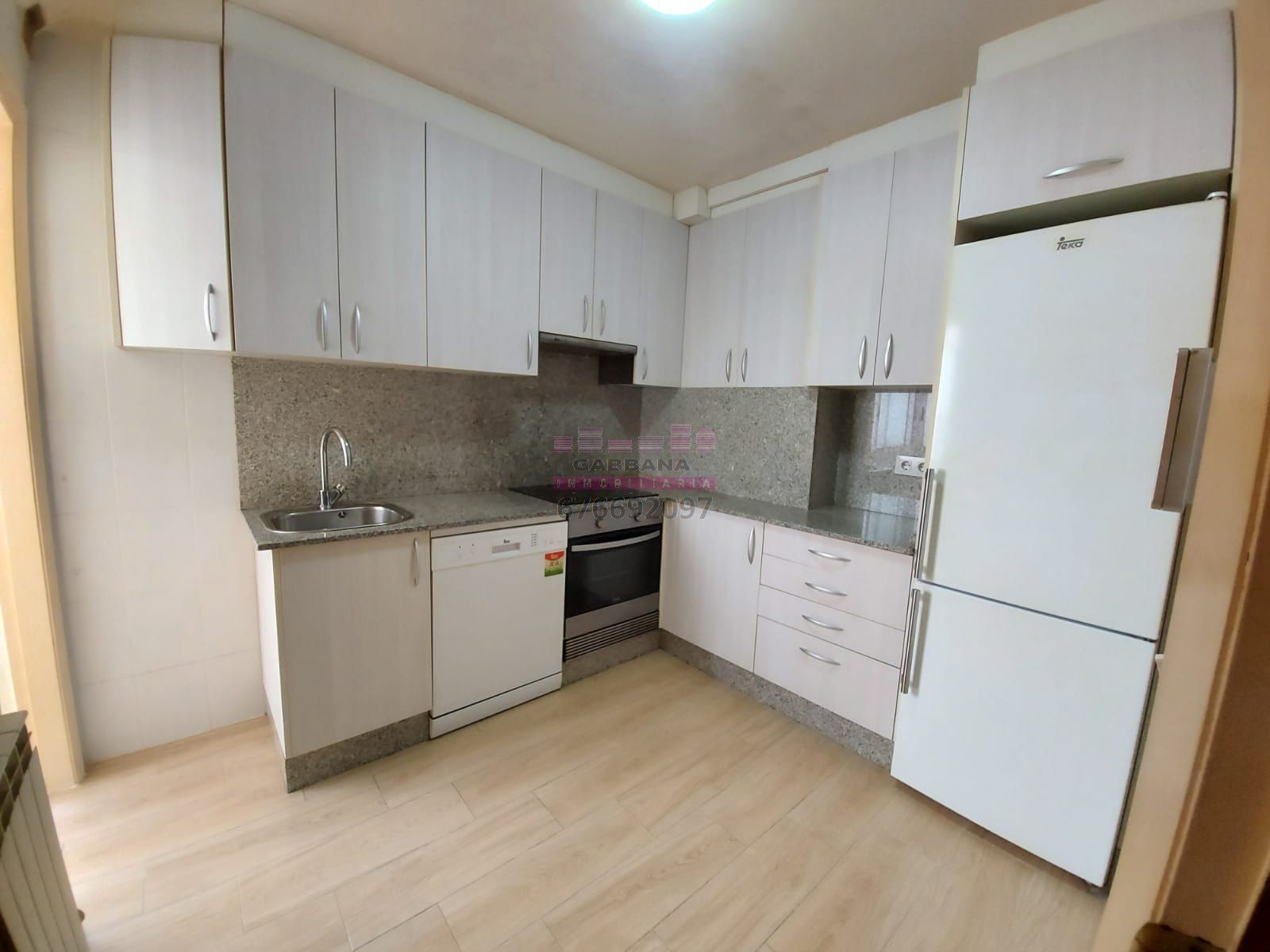 Flat to rent in Berbés - Peritos