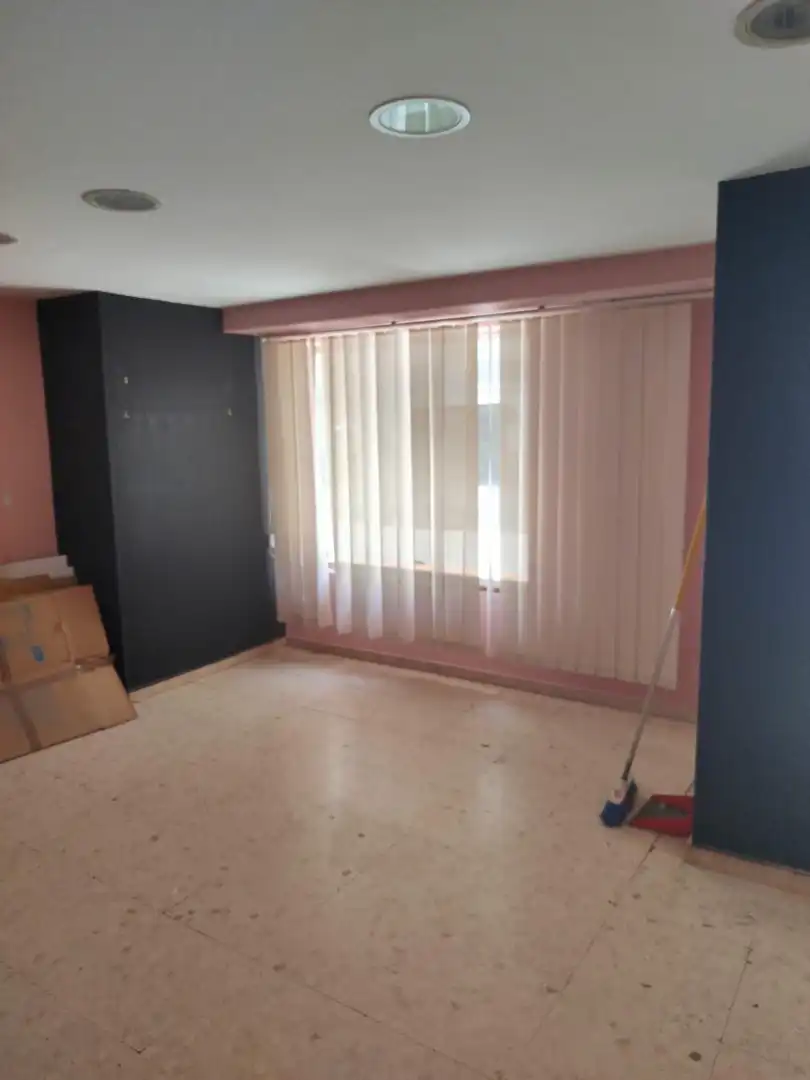 Local de alquiler en Cádiz con Aire acondicionado