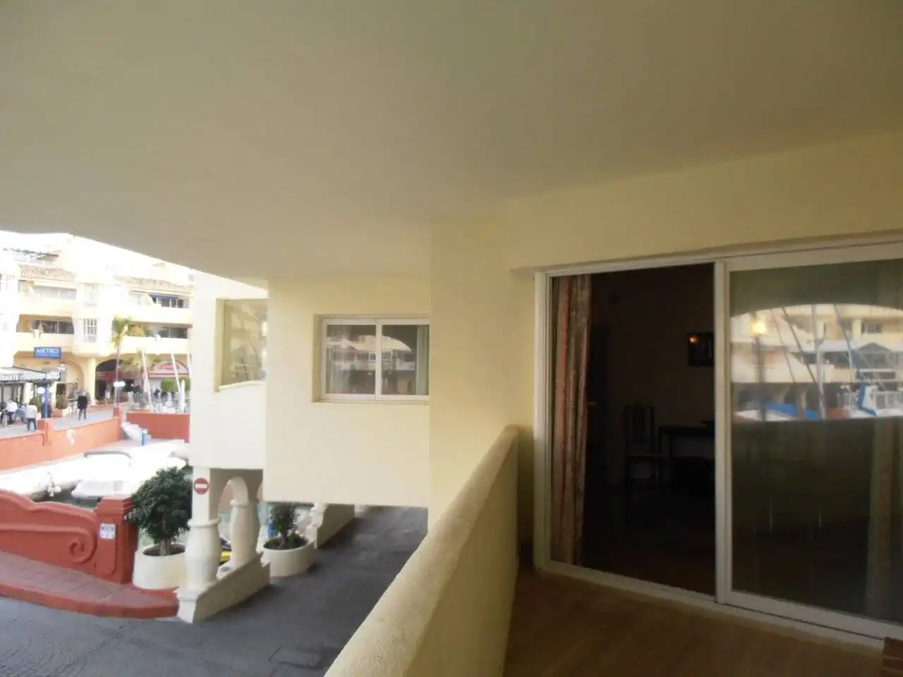 Apartamento con piscina en alquiler en Puerto Marina, imagen 15