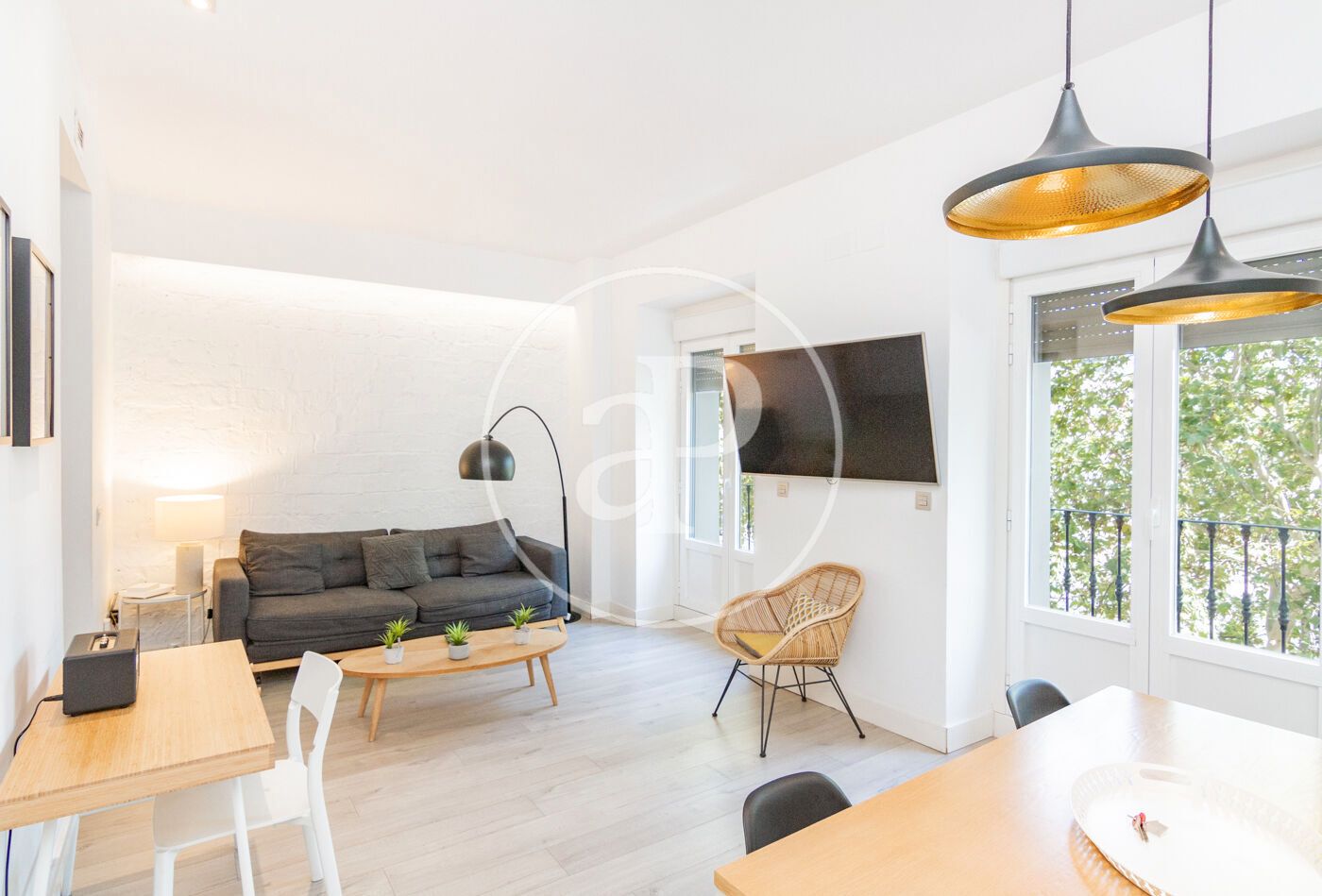 Piso de alquiler en Pl. del Emperador Carlos V, Embajadores - Lavapiés