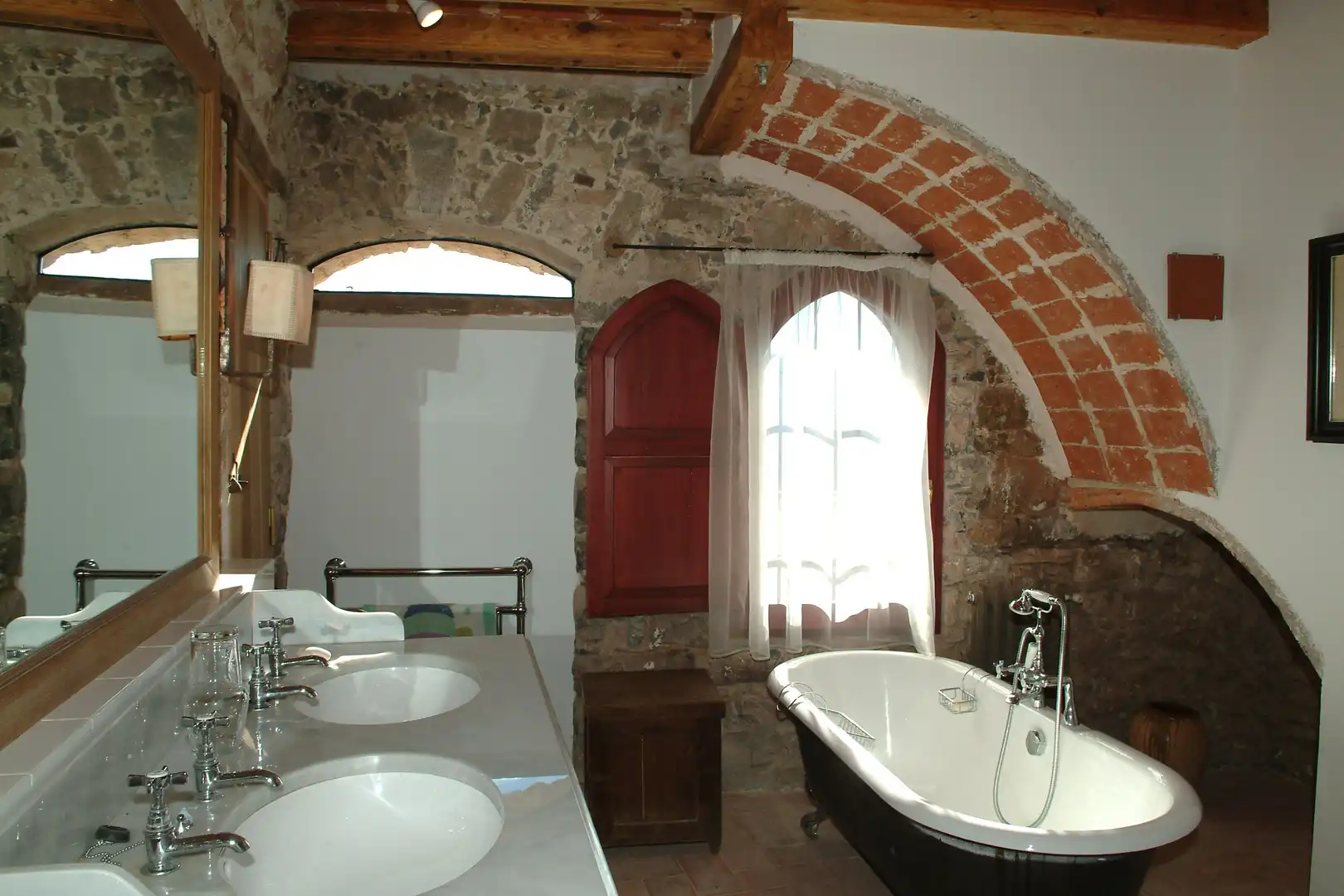 Baño de Finca rústica en venta en Camprodon con Calefacción, Jardín privado y Terraza