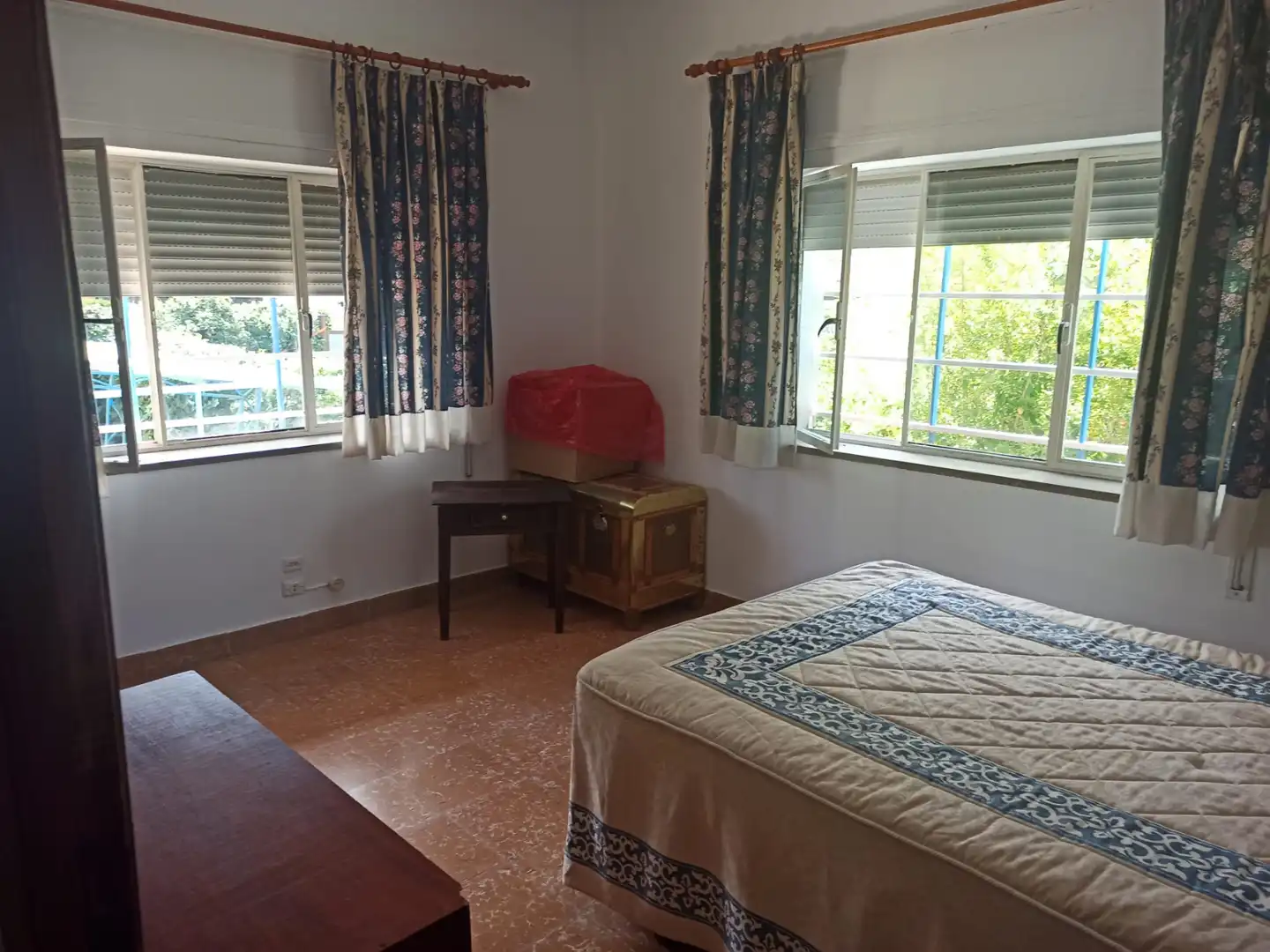 Dormitori de Casa o xalet en venda en Jaén amb Jardí privat, Terrassa i Traster