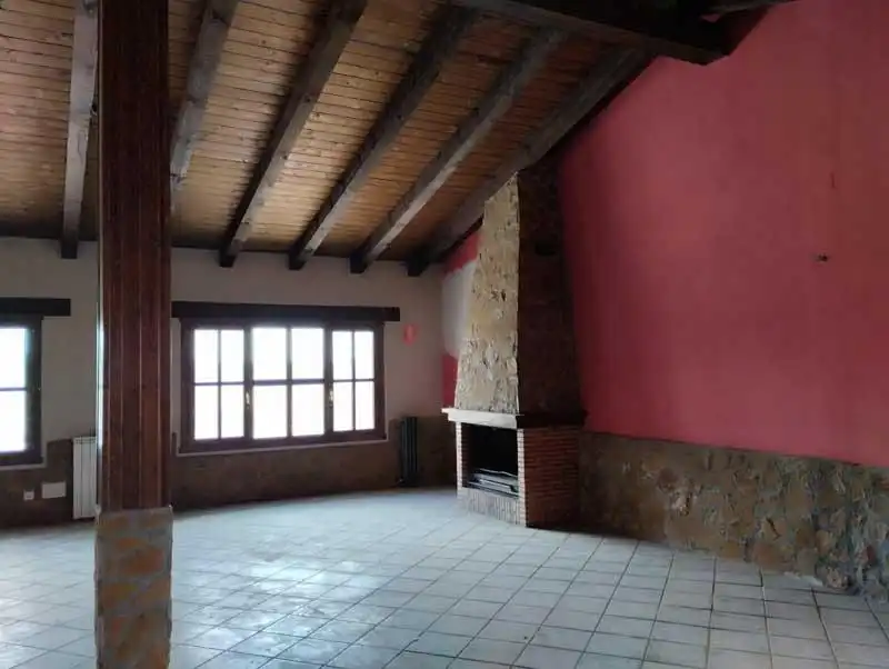 Sala de estar de Local en venta en Romanos