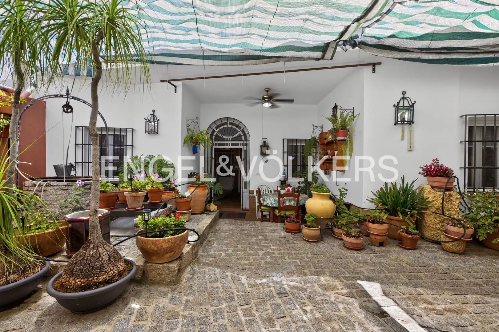 Terraza de Casa adosada en venta en Gerena con Aire acondicionado y Calefacción