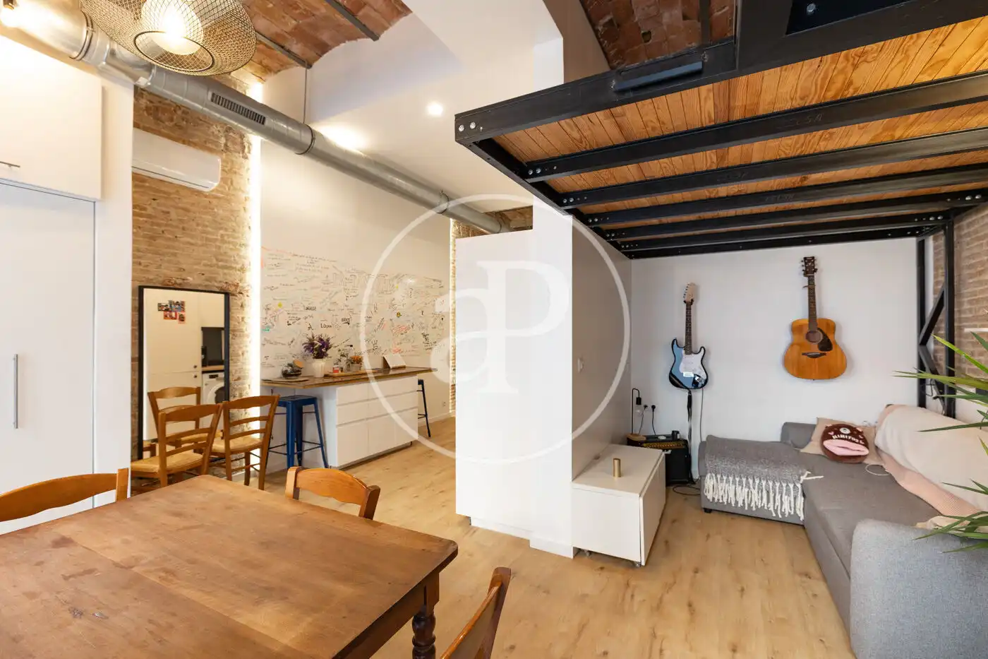 Living room of Flat for sale in Barcelona  with Air Conditioner, Heating and Terrace