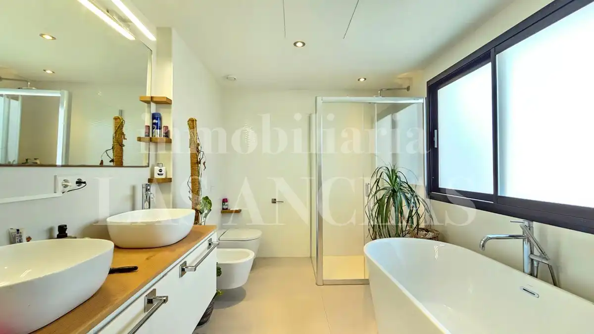 Casa aparellada amb piscina en venda a Marina Botafoc - Platja de Talamanca, imagen 12