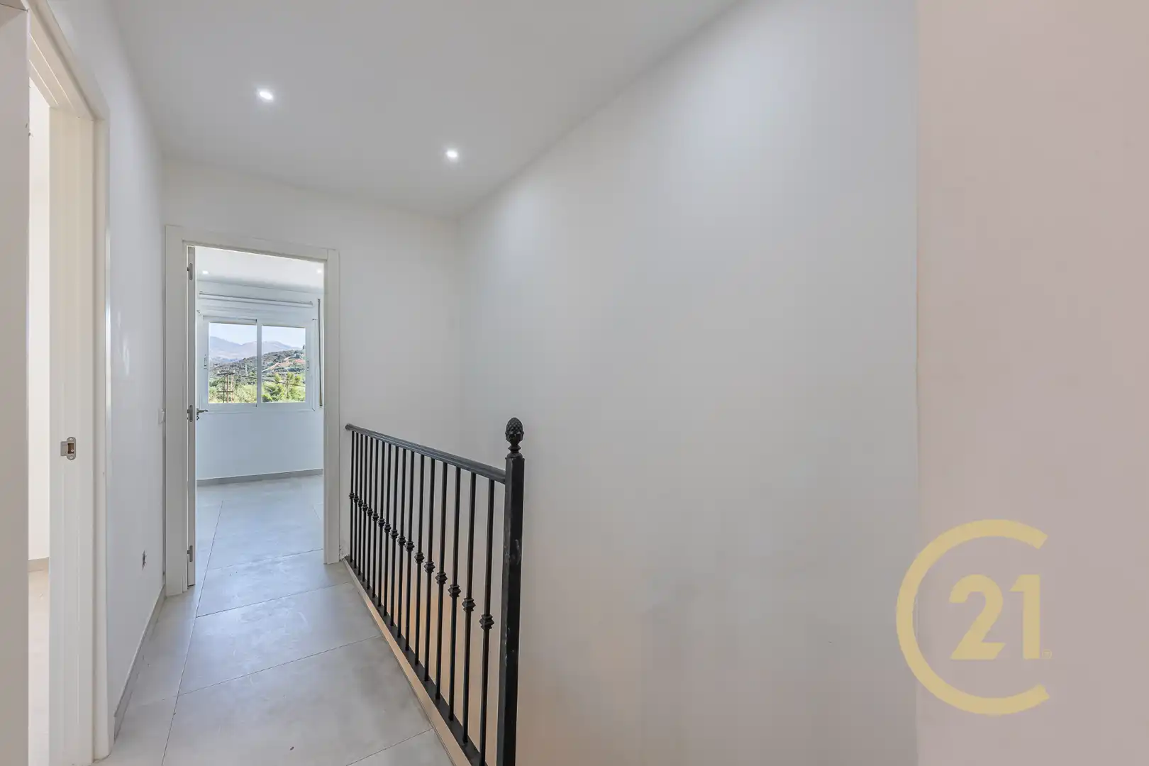 Casa adosada en venda en Estepona amb Aire condicionat, Jardí privat i Terrassa
