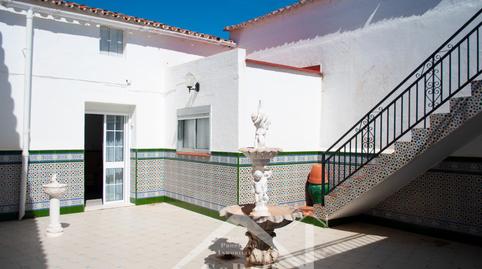 Foto 4 de Casa adosada en venda a Calle Cruz, Almadén de la Plata, Sevilla