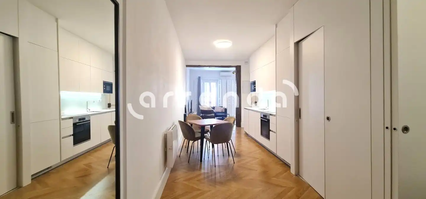 Wohnzimmer von Wohnung zur Miete in Madrid mit Klimaanlage und Möbliert