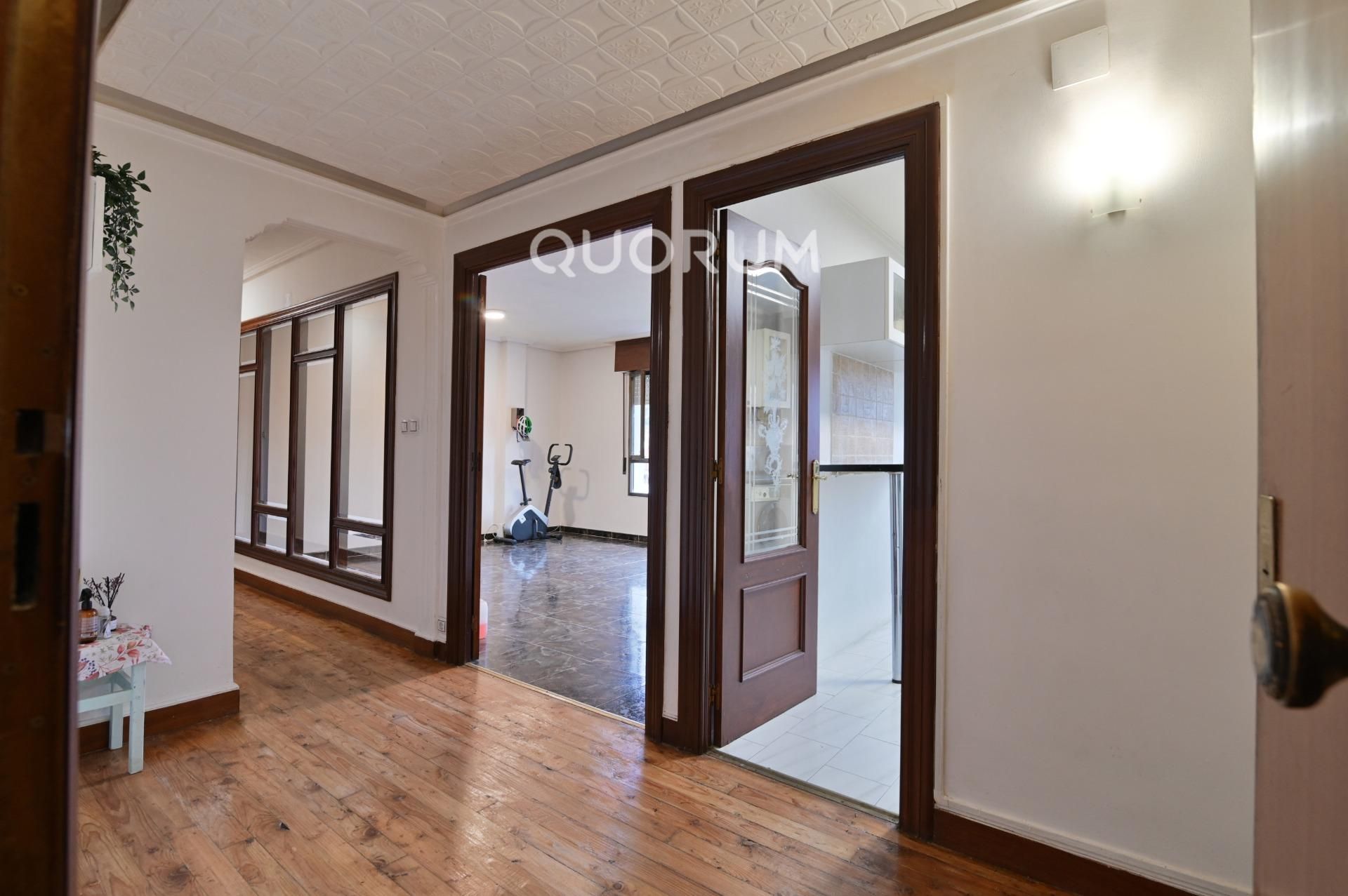 Piso en venta en Galdakao con Trastero y Balcón