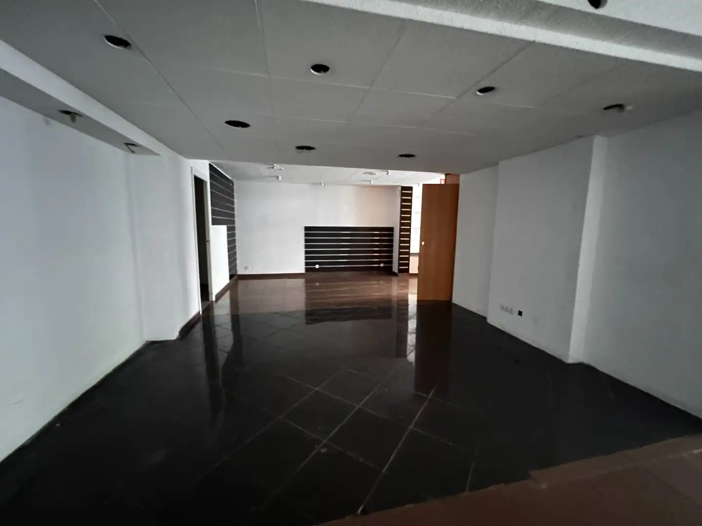 Local comercial en venda a La Roureda, imagen 7