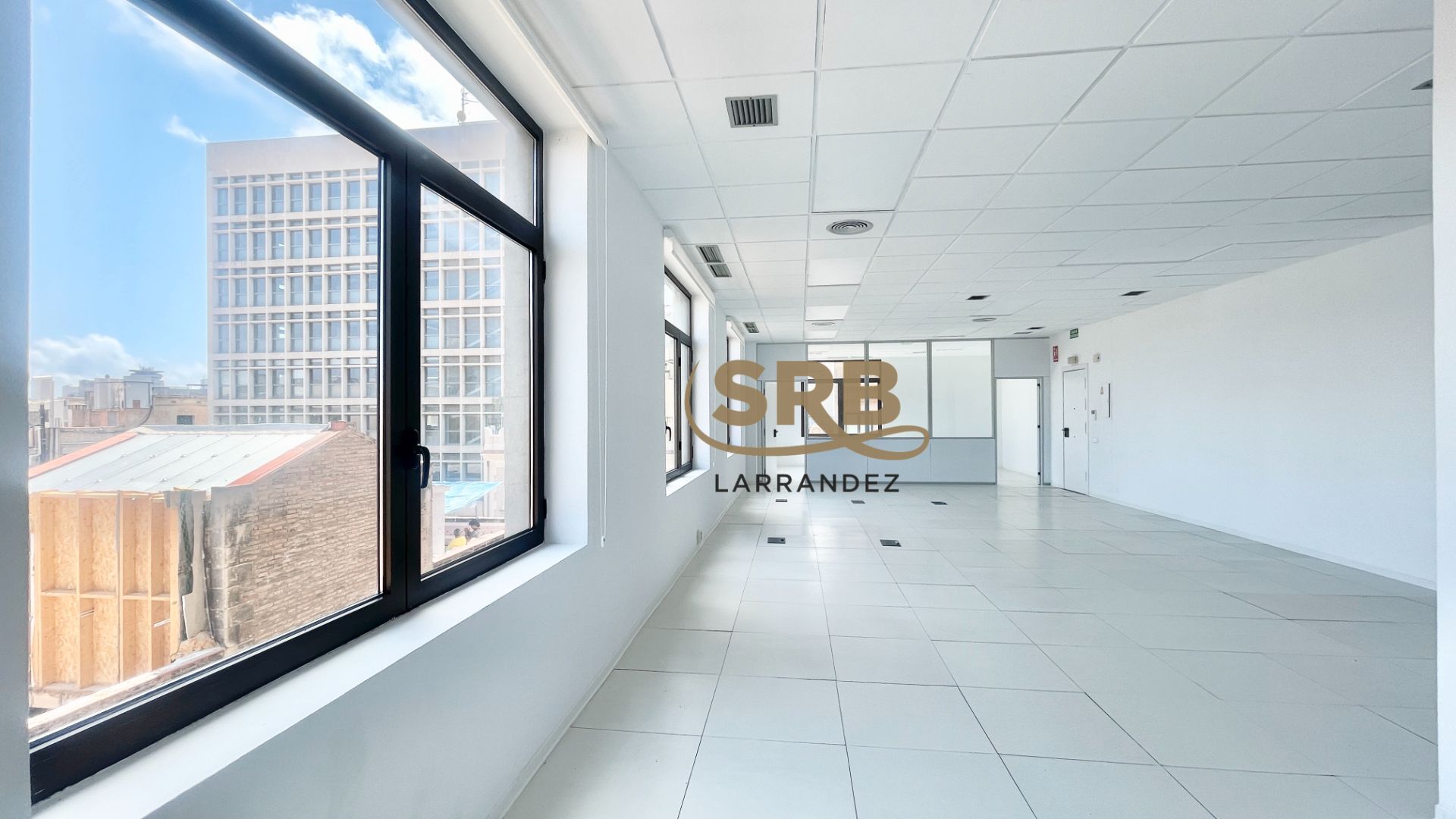Oficina de lloguer en  Barcelona Capital amb Aire condicionat, Calefacció i Internet