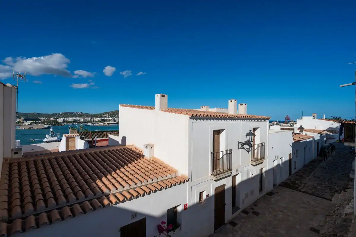 Duplex with terrace for sale in Carrer Alt, imagen 5