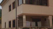 Vista exterior de Dúplex en venda en Huelves amb Calefacció, Terrassa i Traster