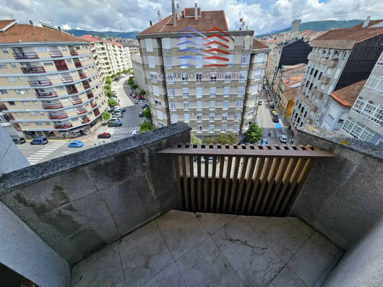 Terraza de Piso de alquiler en Ourense Capital  con Calefacción, Parquet y Trastero