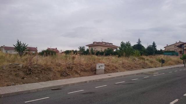 Terreno residencial en Venta en La Lastrilla