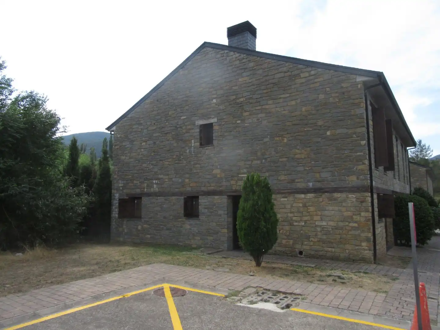 Exterior view of Houses for sale in Castiello de Jaca  with Heating, Private garden and Storage room