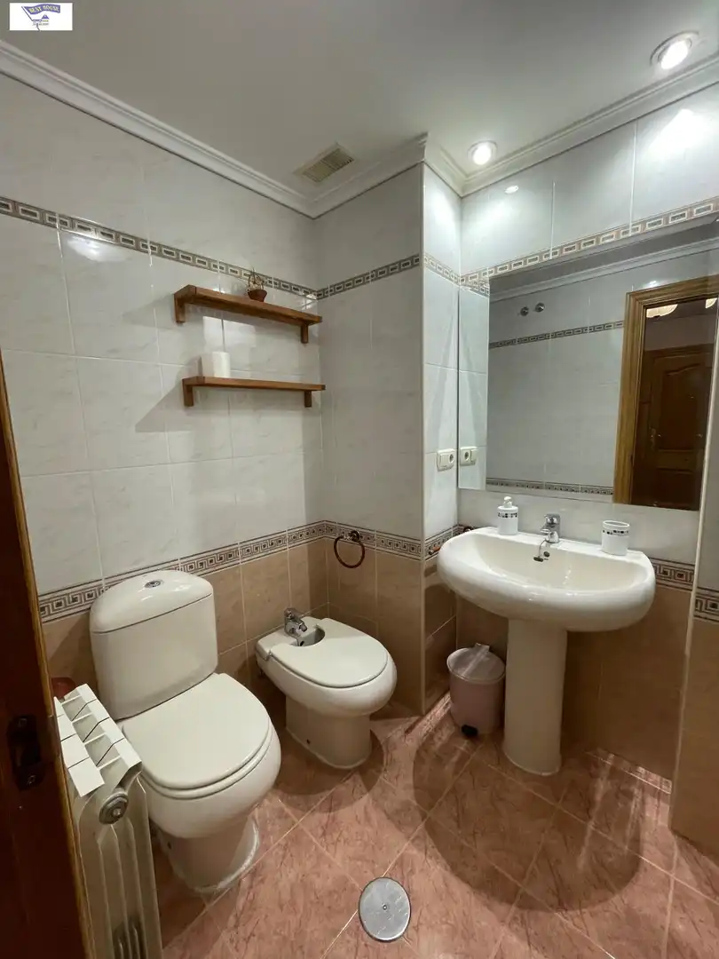 Badezimmer von Wohnungen zur Miete in Albacete mit Heizung, Möbliert und Balkon