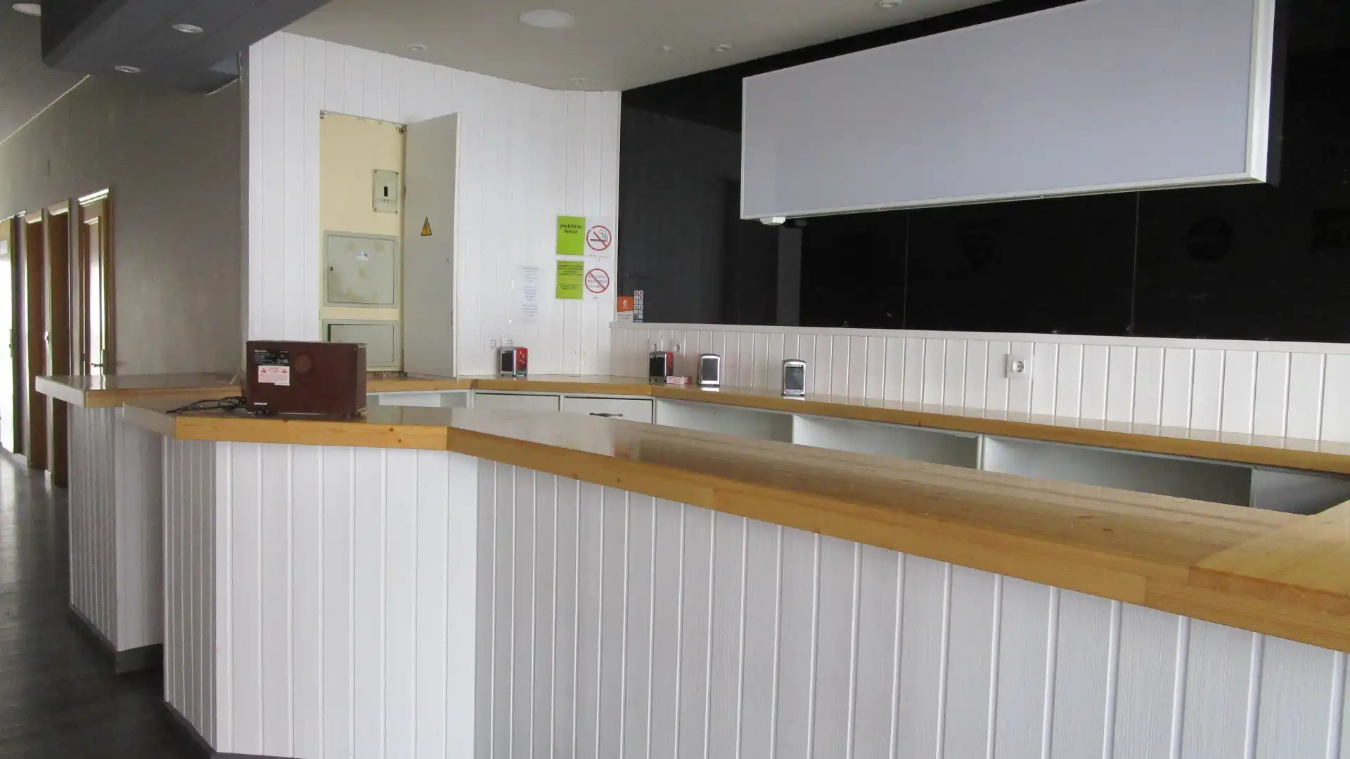 Local de alquiler en Santiago de Compostela  con Terraza y Amueblado