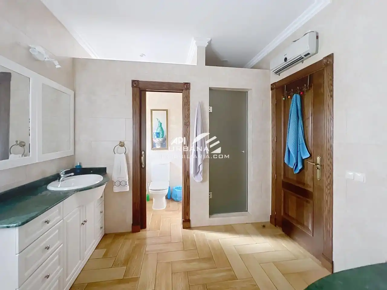 Baño de Casa o chalet en venta en Lucena con Aire acondicionado, Terraza y Piscina