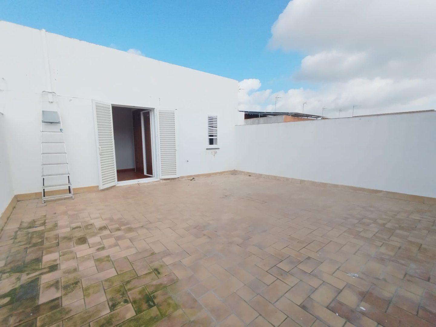 Single-family semi-detached for sale in Villanueva del Ariscal