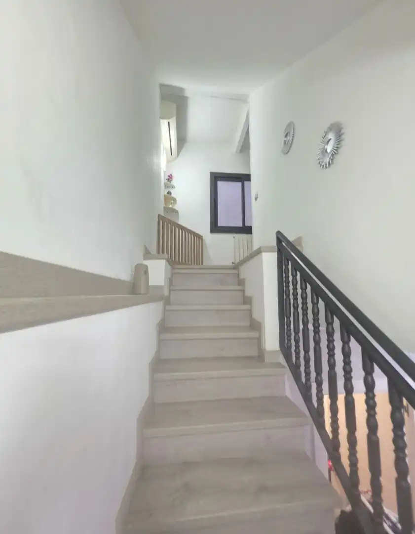 Casa adosada en venda en Santa Coloma de Gramenet amb Aire condicionat, Calefacció i Parquet