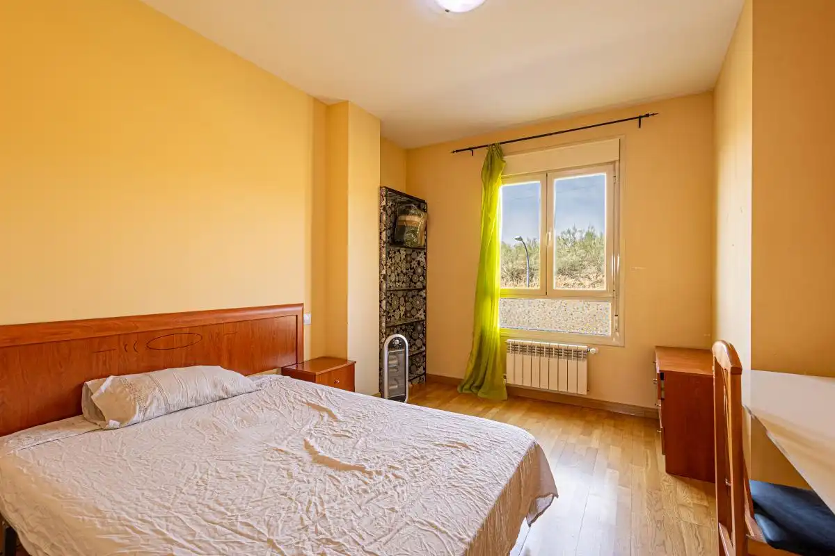 Bedroom of Flat for sale in Toledo  with Heating, Private garden and Swimming Pool