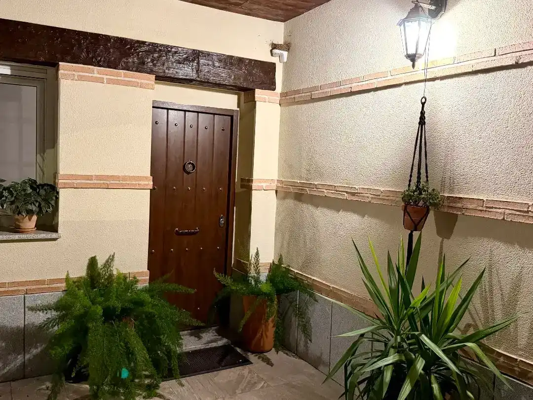 Casa o chalet de alquiler en Argés con Aire acondicionado, Jardín privado y Trastero