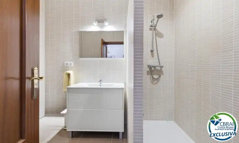 Casa con piscina en venta en Calle Belgica 174 174, imagen 19