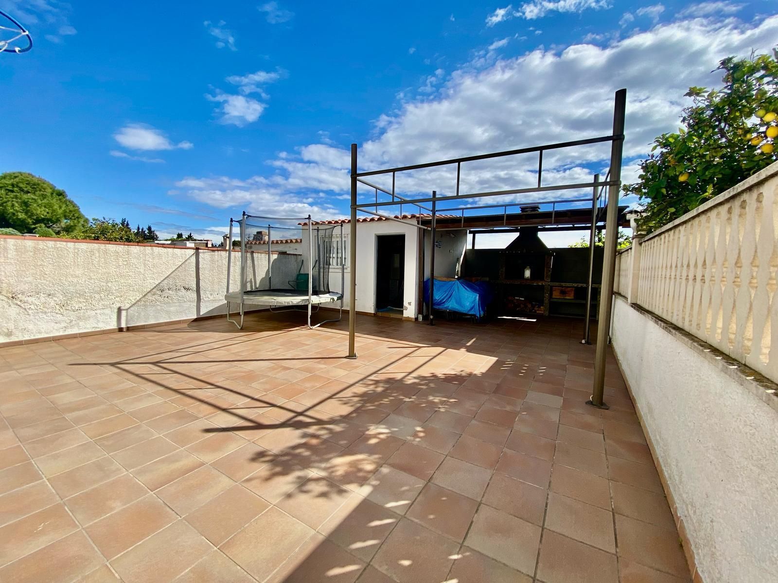 Terrace of House or chalet for sale in Creixell  with Air Conditioner, Private garden and Storage room