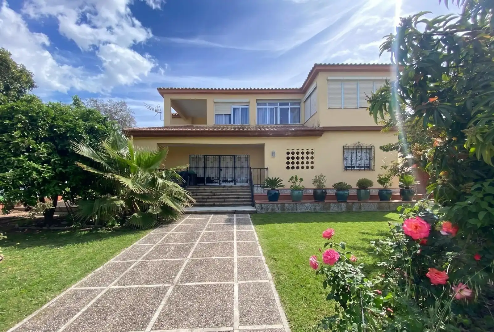 Vista exterior de Casa o chalet de alquiler en Algeciras