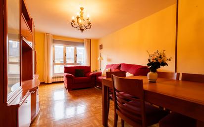 Living room of Flat for sale in Noreña  with Heating, Parquet flooring and Storage room