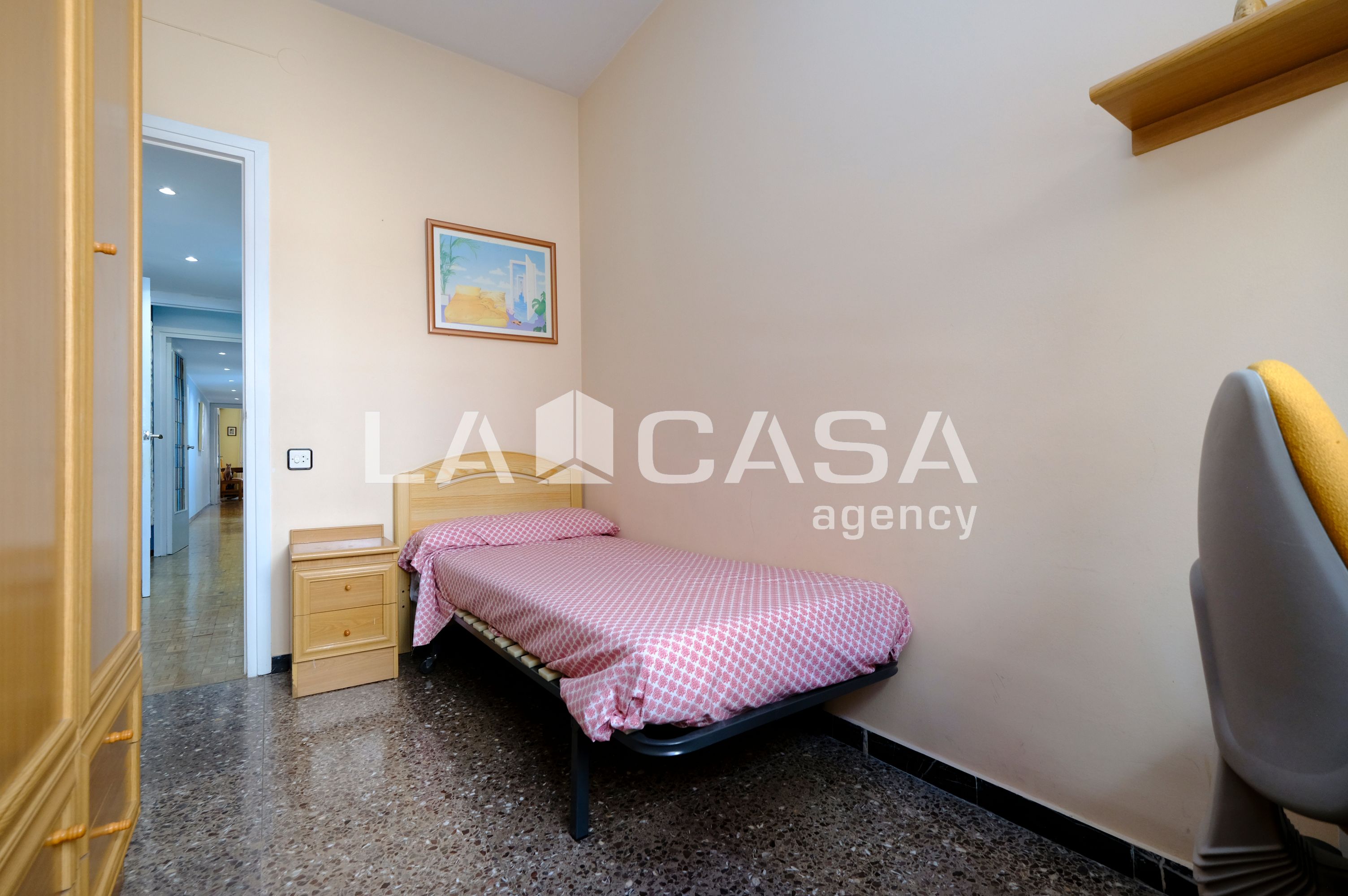 Flat for sale in  Barcelona Capital  with Terrace and Balcony
