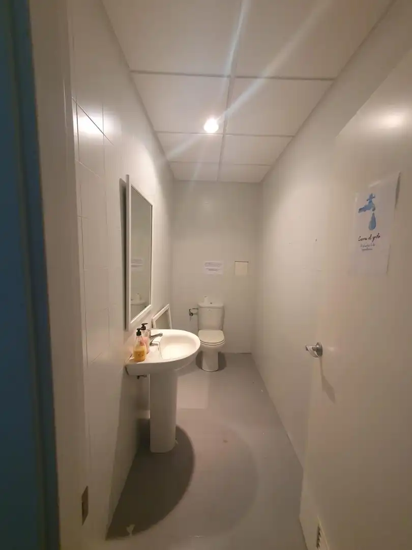 Baño de Nave industrial de alquiler en Camas