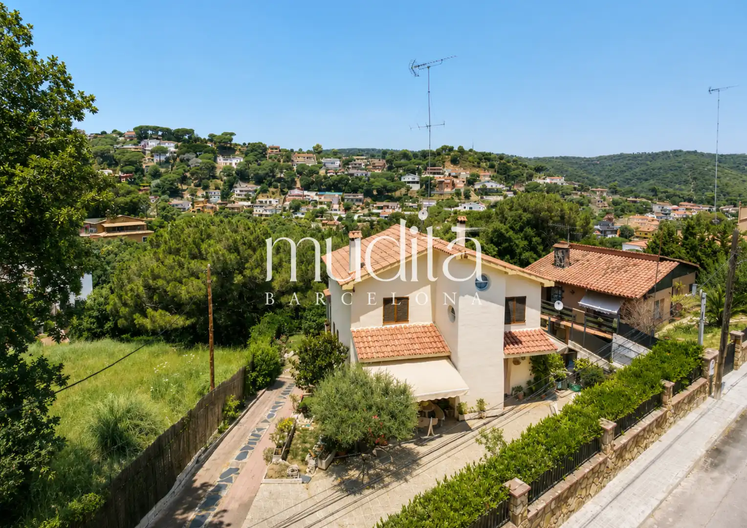 Casa con terraza en venta en Urbanitzacions