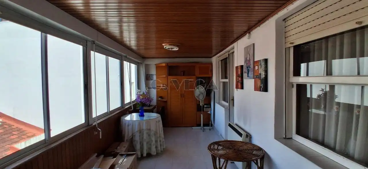 Piso en venta en Vigo  con Calefacción y Parquet