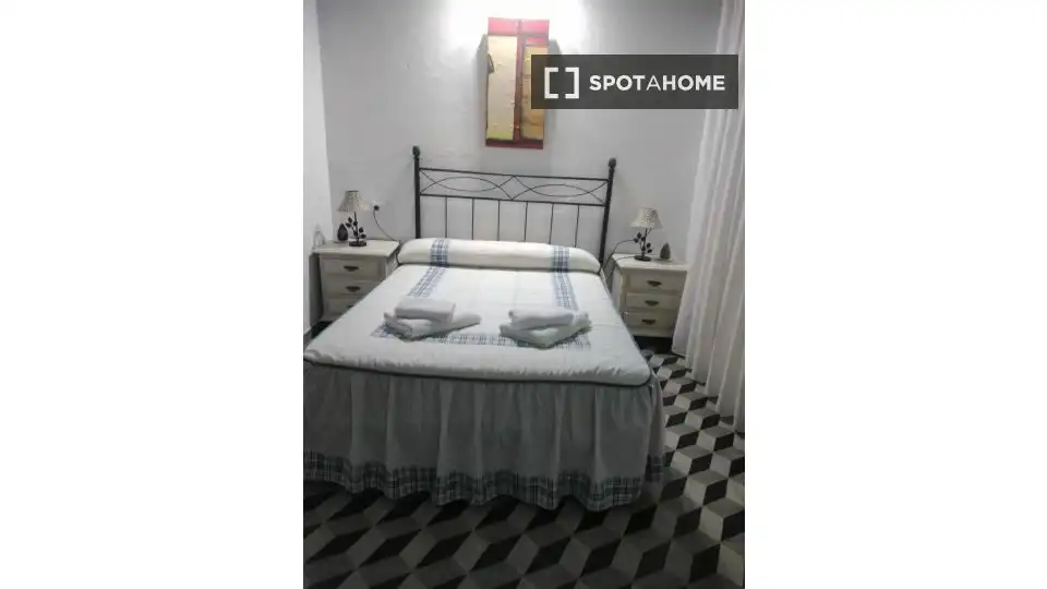 Dormitori de Apartament per a compartir en Encinasola amb Aire condicionat, Terrassa i Moblat