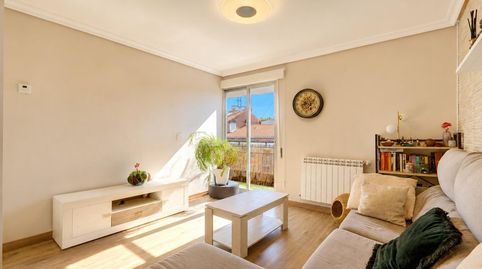 Foto 2 de Piso en venta en Lasarte-Oria, Gipuzkoa