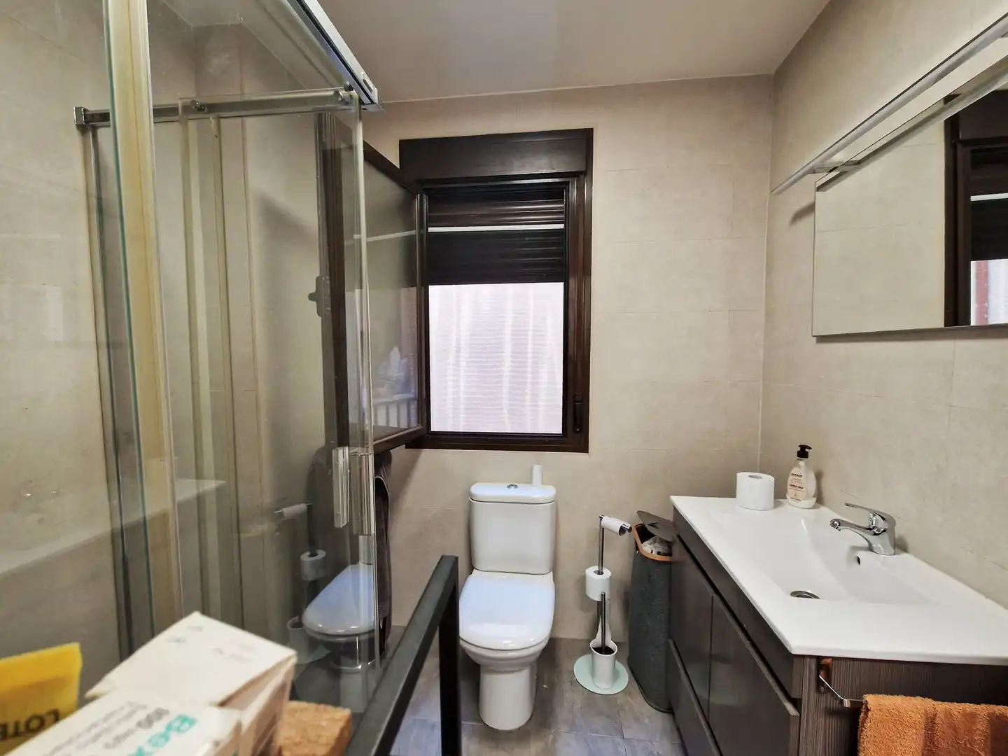 Baño de Piso en venta en Cabañas de la Sagra con Aire acondicionado, Calefacción y Amueblado