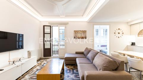 Foto 2 de Apartament de lloguer a El Raval, Barcelona