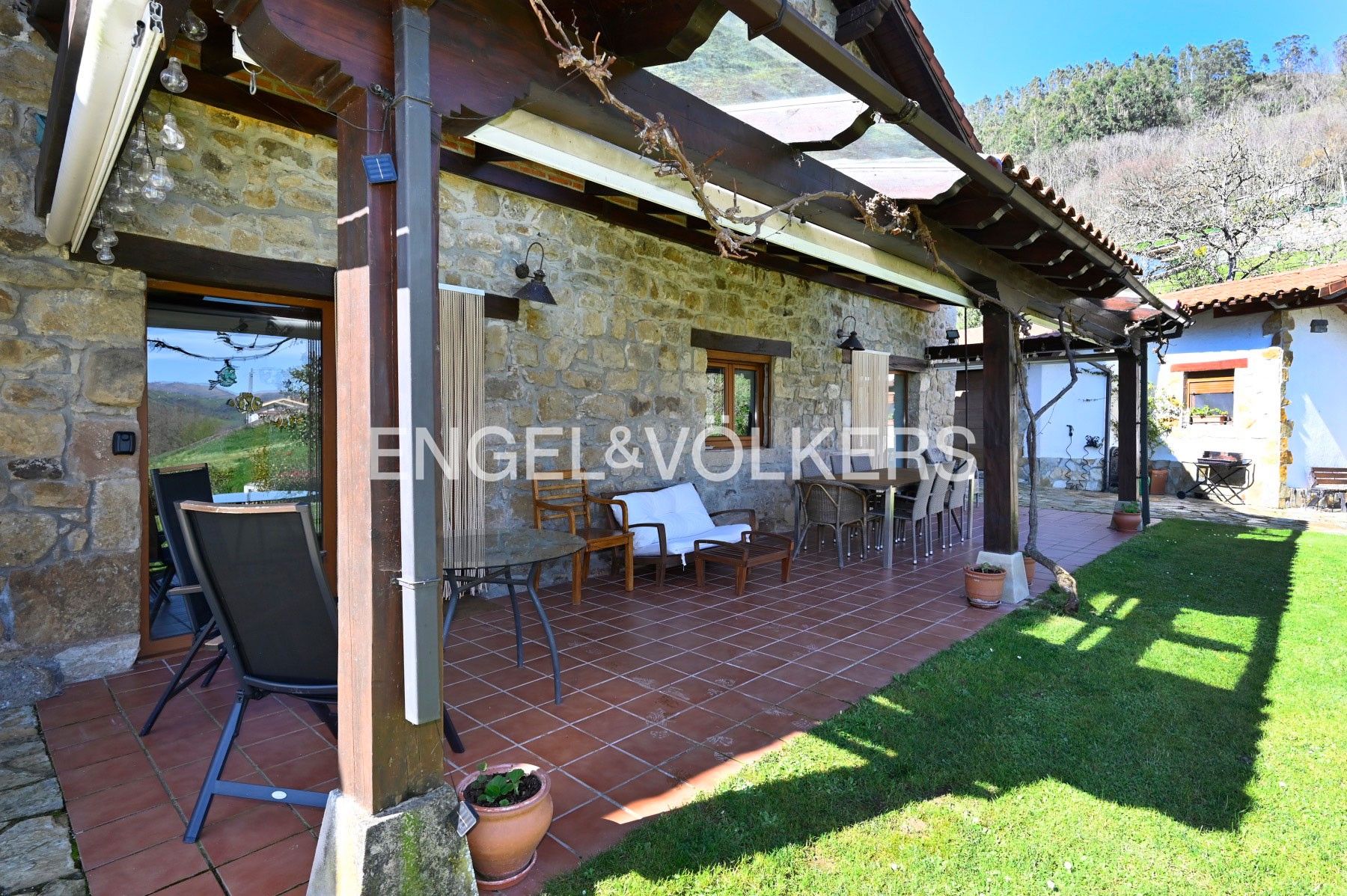 Terrace of Single-family semi-detached for sale in Corvera de Toranzo  with Heating, Private garden and Terrace