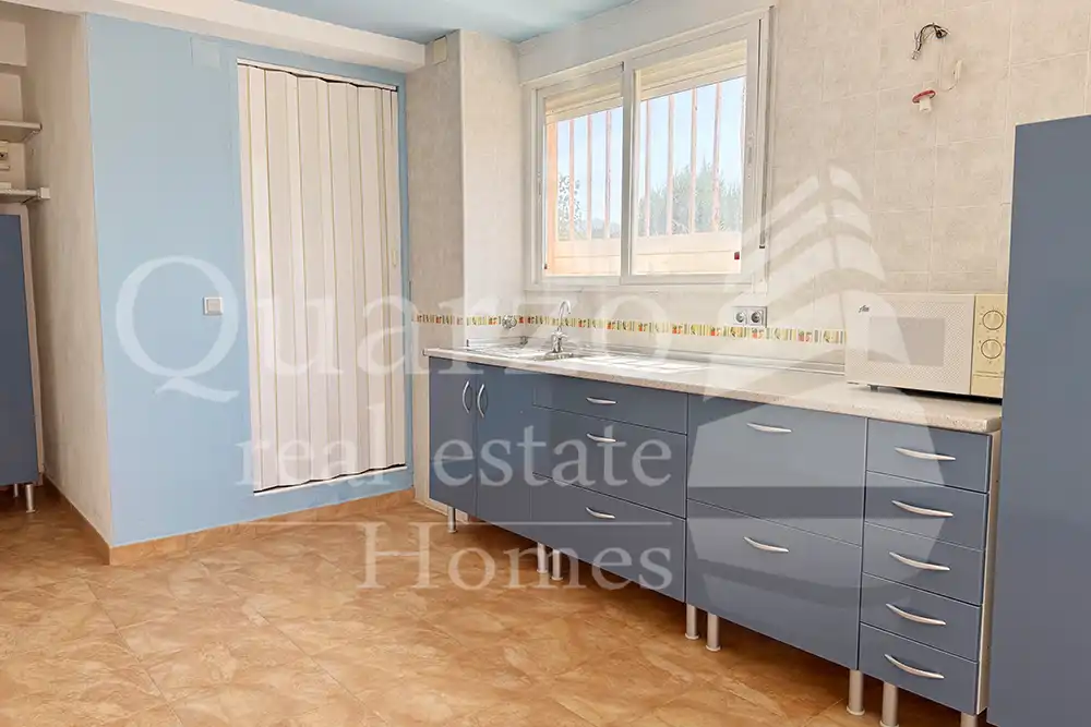 Kitchen of Study for sale in Dénia  with Heating