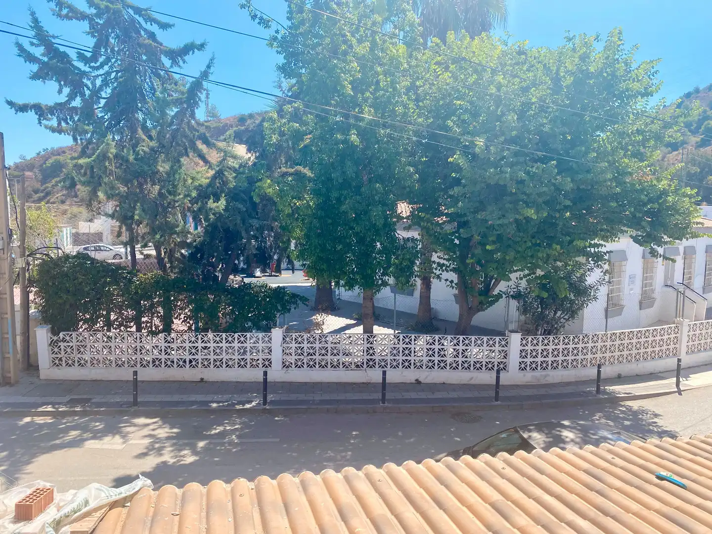 Vista exterior de Edifici en venda en Málaga