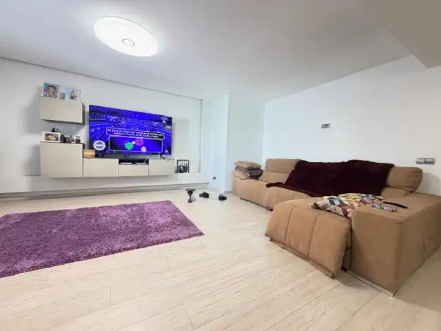 Living room of Houses for sale in Coslada  with Air Conditioner, Heating and Private garden