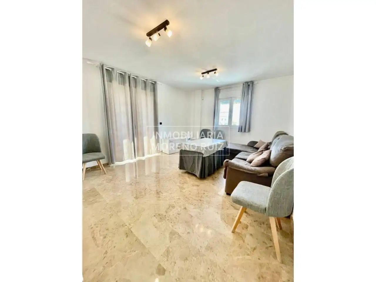 Flat with terrace for sale in Baena