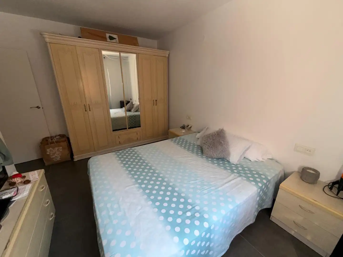 Bedroom of Flat for sale in Peligros  with Air Conditioner
