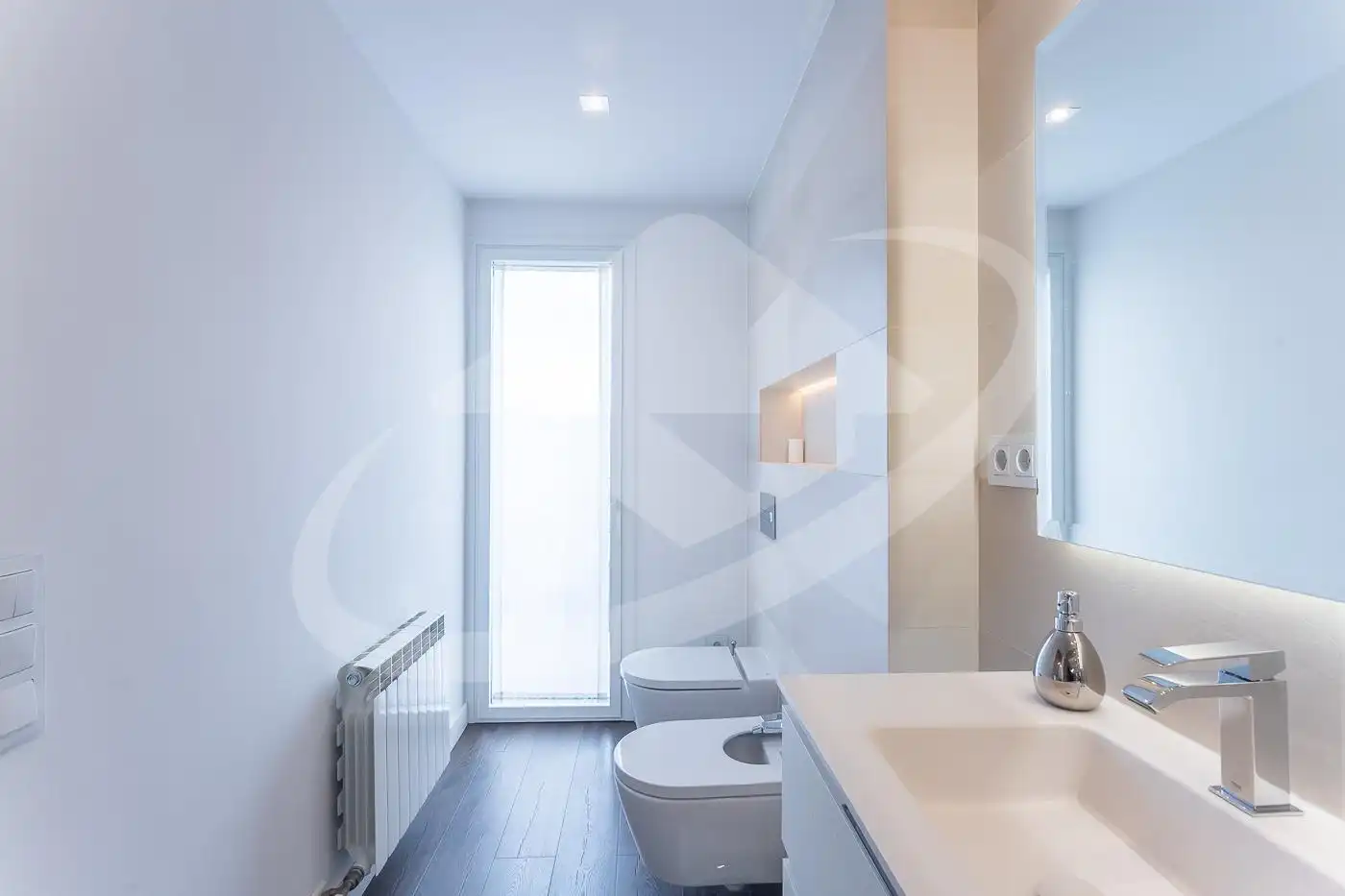 Bathroom of Houses for sale in Sabadell  with Heating, Private garden and Parquet flooring