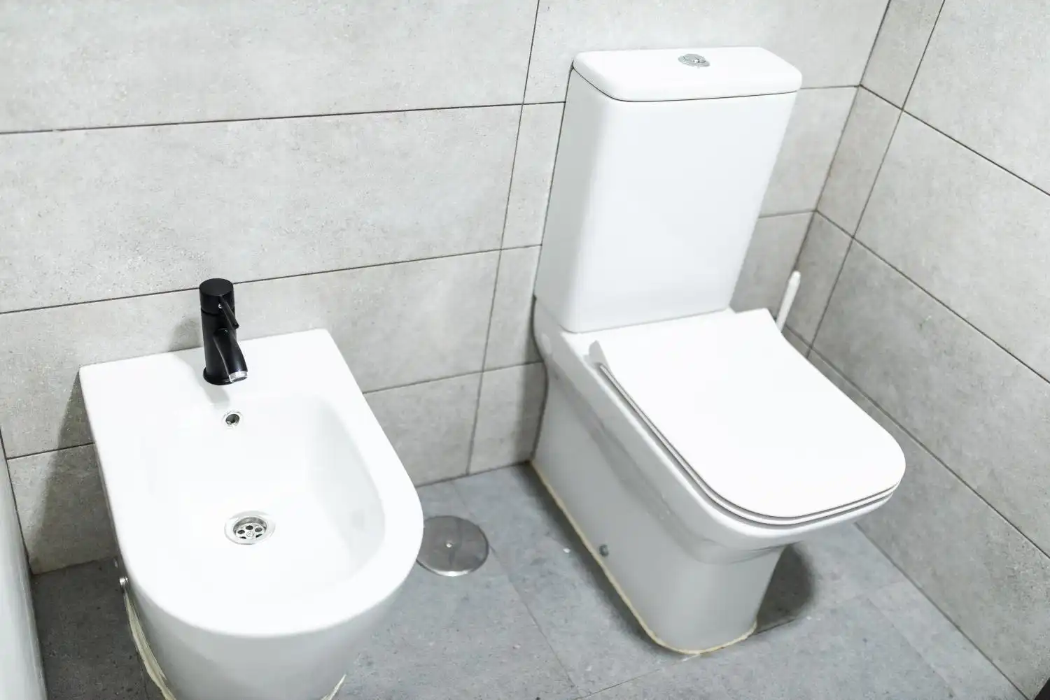 Bathroom of Flat for rent in Granada  with Air Conditioner, Heating and Furnished