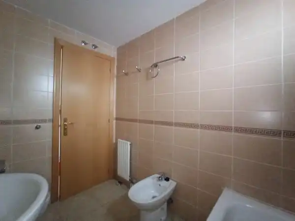 Baño de Piso en venta en Illescas con Calefacción